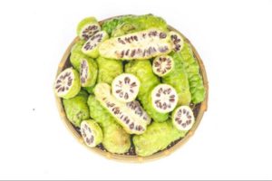 CÁCH SỬ DỤNG BỘT TRÁI NHÀU TỐT NHẤT CHO SỨC KHỎE